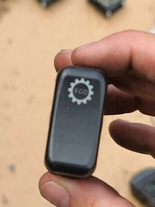 MITSUBISHI FUSO FE ECO MODE SWITCH MK645426 - Picture 1 of 3