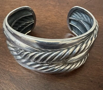 Elegante Brazalete Estate David Yurman Ancho Esterlina Torcido Firmado Foto 1 de 4