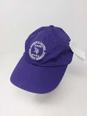 Gorra ajustable con correa trasera con logotipo de marca comercial de Minnesota Vikings Foto 1 de 4