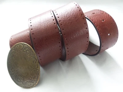 Vintage AMERICAN EAGLE Western Fashion Womens Brown Leather Belt Sz S - Image 1 of 4