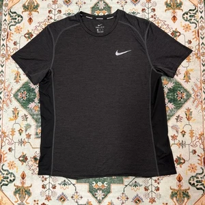 Nike Dri-FIT Running Shirt Mens Black Short Sleeve Activewear Top - Picture 1 of 5