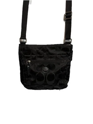 Bandolera negra vintage 77408 Signature Getaway de Coach Foto 1 de 4