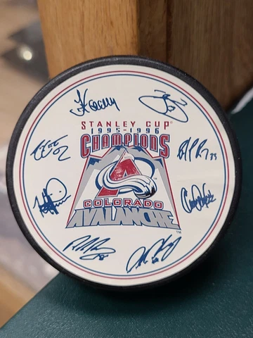 1995-96 STANLEY CUP CHAMPION COLORADO AVALANCHE BURGER KING HOCKEY PUCK LOT OF 3 Cover