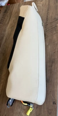 Левая (водительская) боковая подушка заднего сиденья для Lexus IS250 IS200t 2014-2017 годов выпуска - Изображение 1 из 4