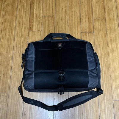 Wenger Swiss Army 16 pulgadas Estuche para Computadora Portátil Bolso de Hombro Maletín Mensajero Foto 1 de 4