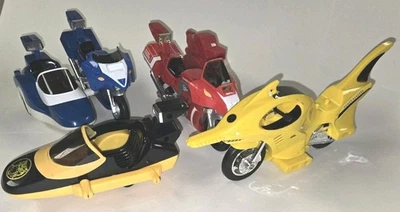 Lote de piezas de bicicleta de batalla Mighty Morphin Power Rangers 1993 rojo, azul, amarillo, negro Foto 1 de 4