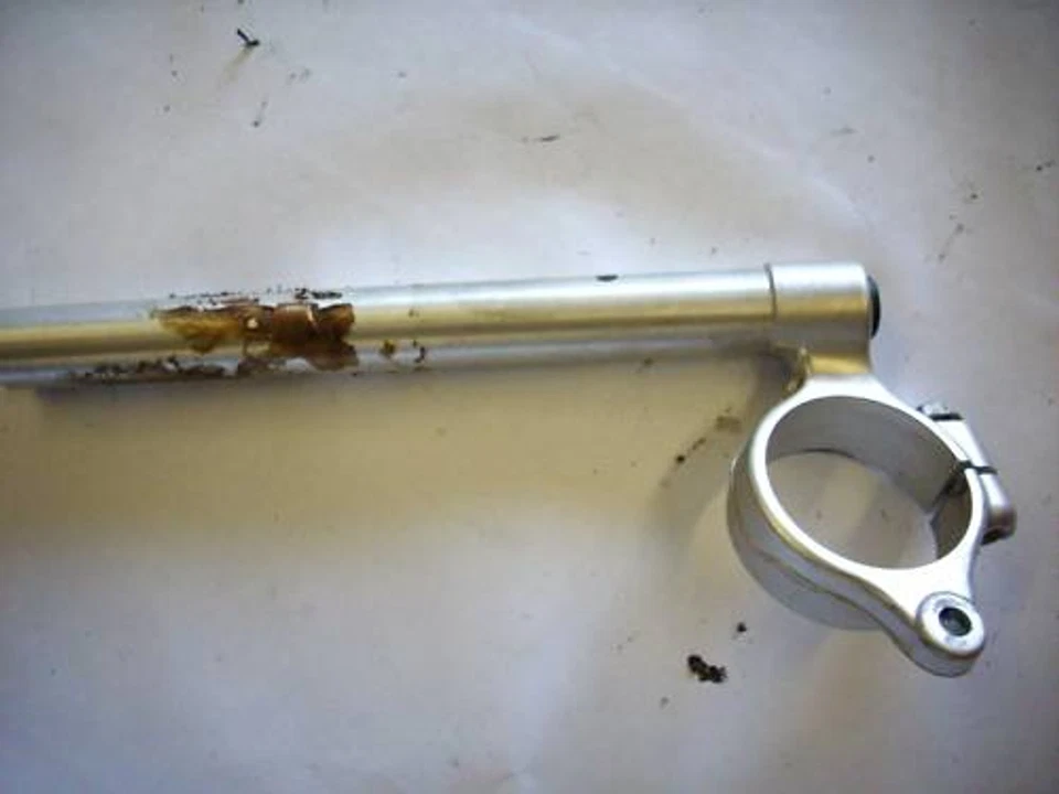 Manillar izquierdo Suzuki GSXR750 GSXR 750 2002 Foto 1 de 1