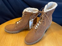susan sherpa tipped hiker boots
