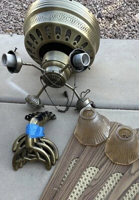 Vintage brass ceiling fan with lights Rattan 52 Inch - Image 1 of 4