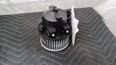 Motor soplador delantero LR016627 para 08-15 Land Rover LR2 y 12-15 Evoque 2429164 Foto 1 de 4