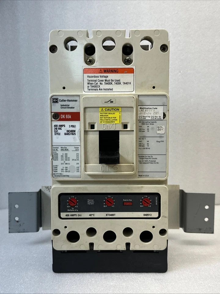 Eaton DK3400W 3P 400A 240V Circuit Breaker w/400A Trip - Image 1 of 4