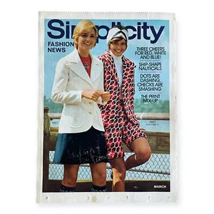 Simplicity Fashion News Booklet December 1972 Shelly Hack Alabama Mill Store - Picture 1 of 16