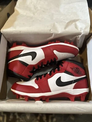 Botines de fútbol Nike Air Jordan 1 Alpha Menace Mid Chicago para hombre talla 11” Foto 1 de 4