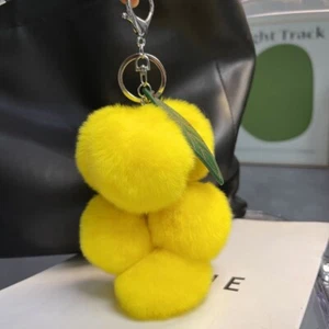 Dije colgante de piel de conejo real colgante de coche adorno uva amarillo púrpura - Imagen 1 de 20