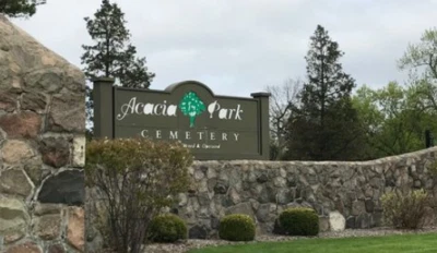 2 Burial Plots - Acacia Park Cemetery Cook County Norridge Illinois - Image 1 of 3