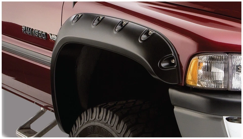 Guardabarros Bushwacker 50029-02 estilo bolsillo llamaradas para Ram 1500 Ram 2500 Ram 3500 Foto 1 de 4