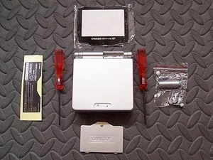Carcasa de repuesto para Game Boy Advance SP PLATEADA + lente de pantalla - Imagen 1 de 1