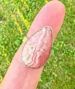 Natural Rhodochrosite Sterling Silver Ring Size 7.75 - Picture 1 of 6