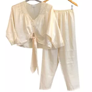 GILLIAN O'MALLEY 2 pc Ivory sleepwear lace detail button front tie Medium 12-14 - Picture 1 of 7