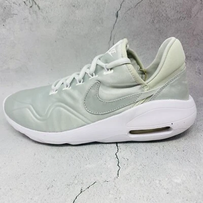 Tênis de corrida Nike Air Max Sasha feminino tamanho 9,5 M prata cetim edição limitada 2017 - Imagem 1 de 4