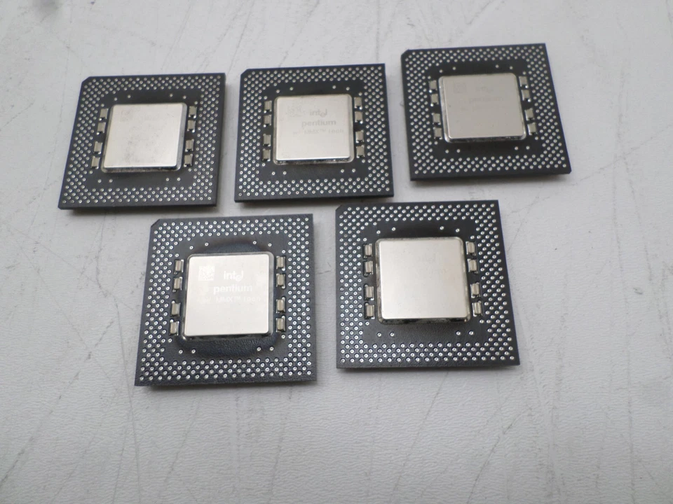 Lot Of 5 Intel® Pentium® MMX Tech Processor FV80503166 SL2ZX/1.9V CPUS - Image 1 of 4