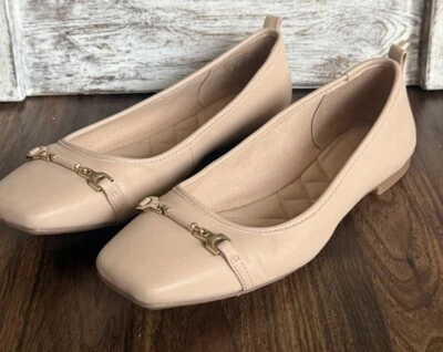 Zapatos planos de ballet Aldo Ballad para mujer talla 7,5 tostado neutro beige dorado herrajes Foto 1 de 4