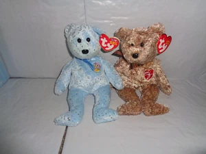 (2) TY Beanie Babies - Azul Claro Década y 2002 Signature Brown Bear - Imagen 1 de 1
