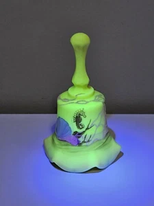 Fenton Glass Connoisseur Collection Shells/ Seahorse Yellow Burmese Glowing Bell - Picture 1 of 9