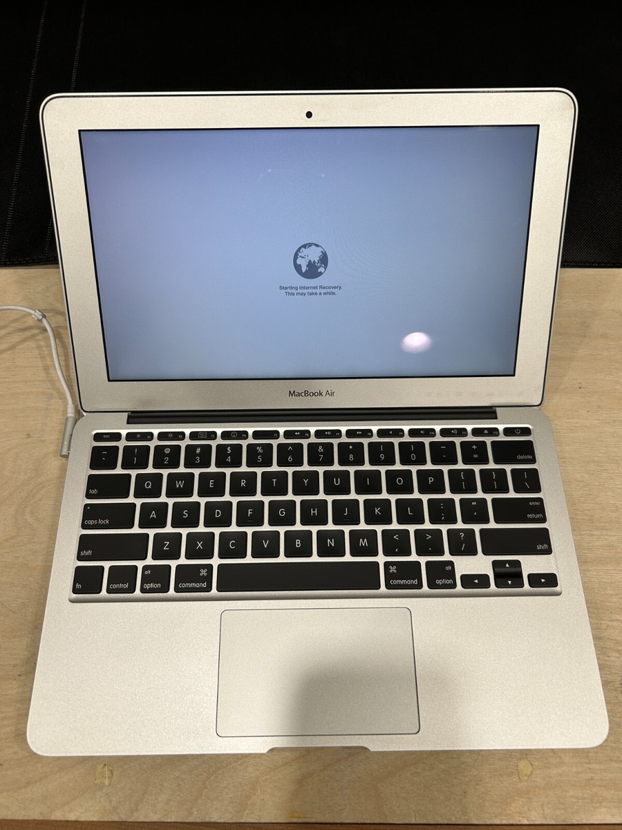 美品】Macbook Air 茶色い Late 2010 11インチ4GB/128GB