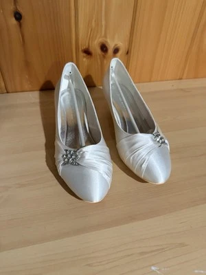 Zapatos de novia para mujer Foto 1 de 4