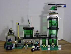 Lego 6332 Town Police COMMAND POST CENTRAL Complete w/Instructions