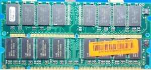 MT16LSDT3264AG-662C7 Micron 256MB PC66 66MHz non-ECC Unbuffered CL2 168-Pin DIMM - Picture 1 of 3