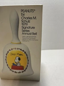 VINTAGE 1979 PEANUTS SNOOPY "DEAR MOM" SIGNATURE SERIES ANNUAL BELL NUMBERED - Picture 1 of 8