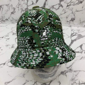 Cubo informal Kangol verde carnaval para hombre | blanco | negro | oliva nuevo con etiquetas - Imagen 1 de 6