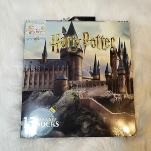 Womens Harry Potter Castle 15 Days Of Socks NEW Advent Calendar - Picture 1 of 3