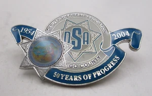 Alfiler de solapa de la Asociación Adjunta del Sheriff del Condado de San Diego 50 años 1954-2004 - Imagen 1 de 3