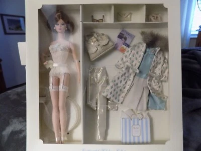 silkstone barbie continental holiday giftset nrfb 2001 - Image 1 of 2