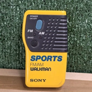 SONY Walkman Sports AM / FM Analog Radio SRF-8 with Belt Clip Tested Works Great - Picture 1 of 10