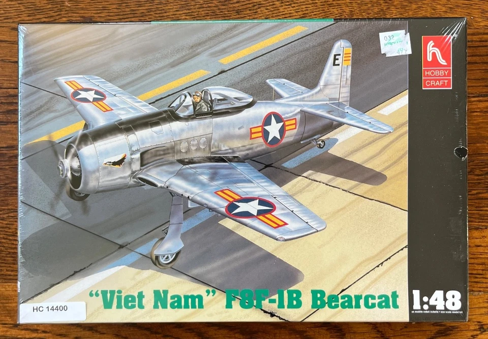Calcomanías 1/48 Hobby Craft "Viet Nam" F8F-1B Bearcat SELLADAS para unidad de Indochina tailandesa Foto 1 de 3