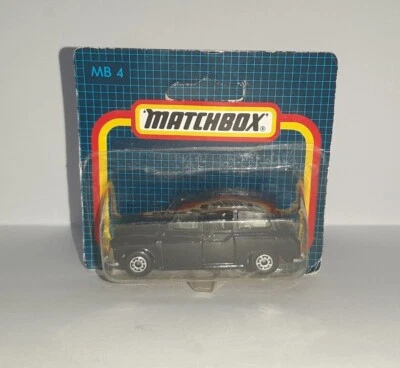 MATCHBOX MB-4 Car Figure Motorbike Model Kit Toy Die Cast Vintage Modellino - Immagine 1 di 2