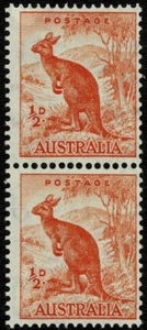1942  ½d Kangaroo C of A WMK Coil Pair MUH. SG 179b ACSC 179bb. No3 - Picture 1 of 2