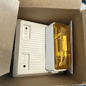 Lente ámbar resistente a la intemperie MTWPA-2475W-NW señal estroboscópica - Imagen 1 de 4