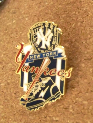 NY New York Yankees mitt balls spikes lapel pin 1995 MLB c43491 - Image 1 of 4