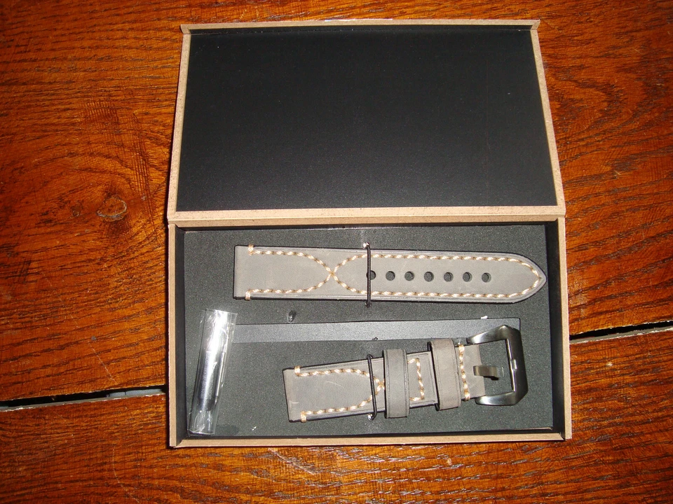 ZLIMSN PULSEIRA DE RELÓGIO DE COURO GENUÍNO CINZA 22 MM NOVA NA CAIXA! - Imagem 1 de 4