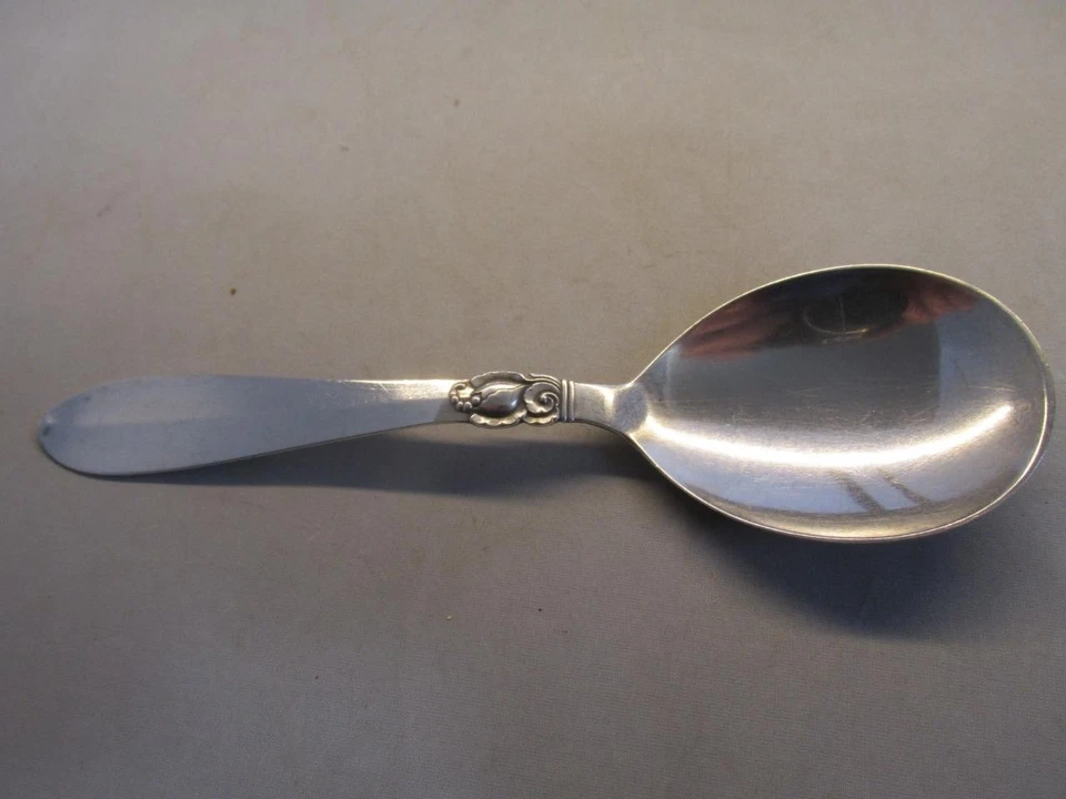 Cuchara para servir Poul C Lutken Frigast plata 830 fucsia 6 7/8 pulgadas Foto 1 de 1