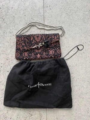Mini Bolso de Hombro Cesare Paciotti Negro Seda Bordado Cadenas con Cuentas Foto 1 de 4