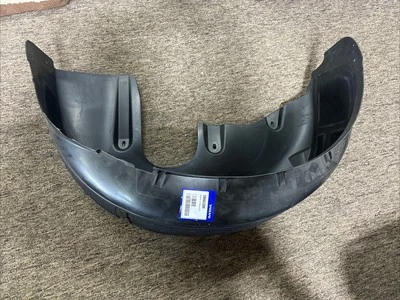 Guardabarros trasero izquierdo Volvo S60 2001-2009 guardabarros forro protector contra salpicaduras OEM Bbloft Foto 1 de 4