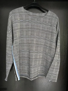 Damen-Pulli Fashion Highlight Gr. XL Grau  Kariert mit Gallonstreifen seitlich  - Bild 1 von 4