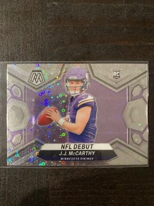 2024 Panini Mosaic NFL Debutto No Huddle Disco J.J. McCarthy (RC) #275 - Foto 1 di 2