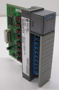 Allen-Bradley 1746-OB16 Ser D SLC 500 16 Point DC Output Module - Picture 1 of 6